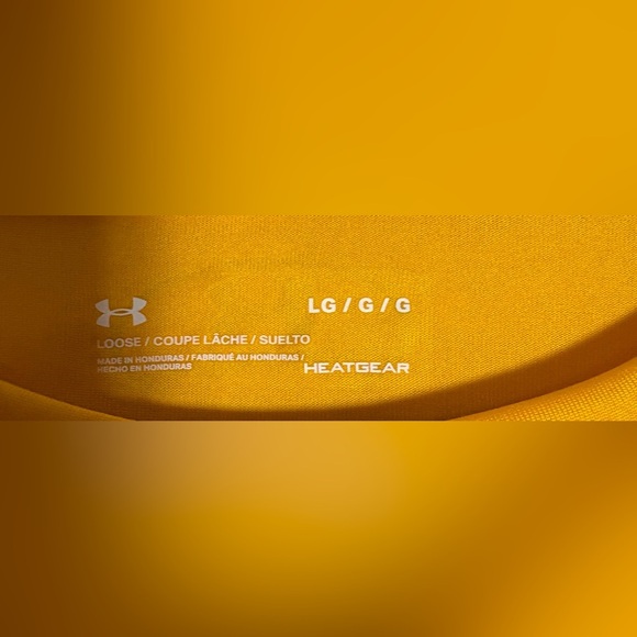 Under Armour Men's Yellow Short Sleeve Tee - Picture 2 of 4